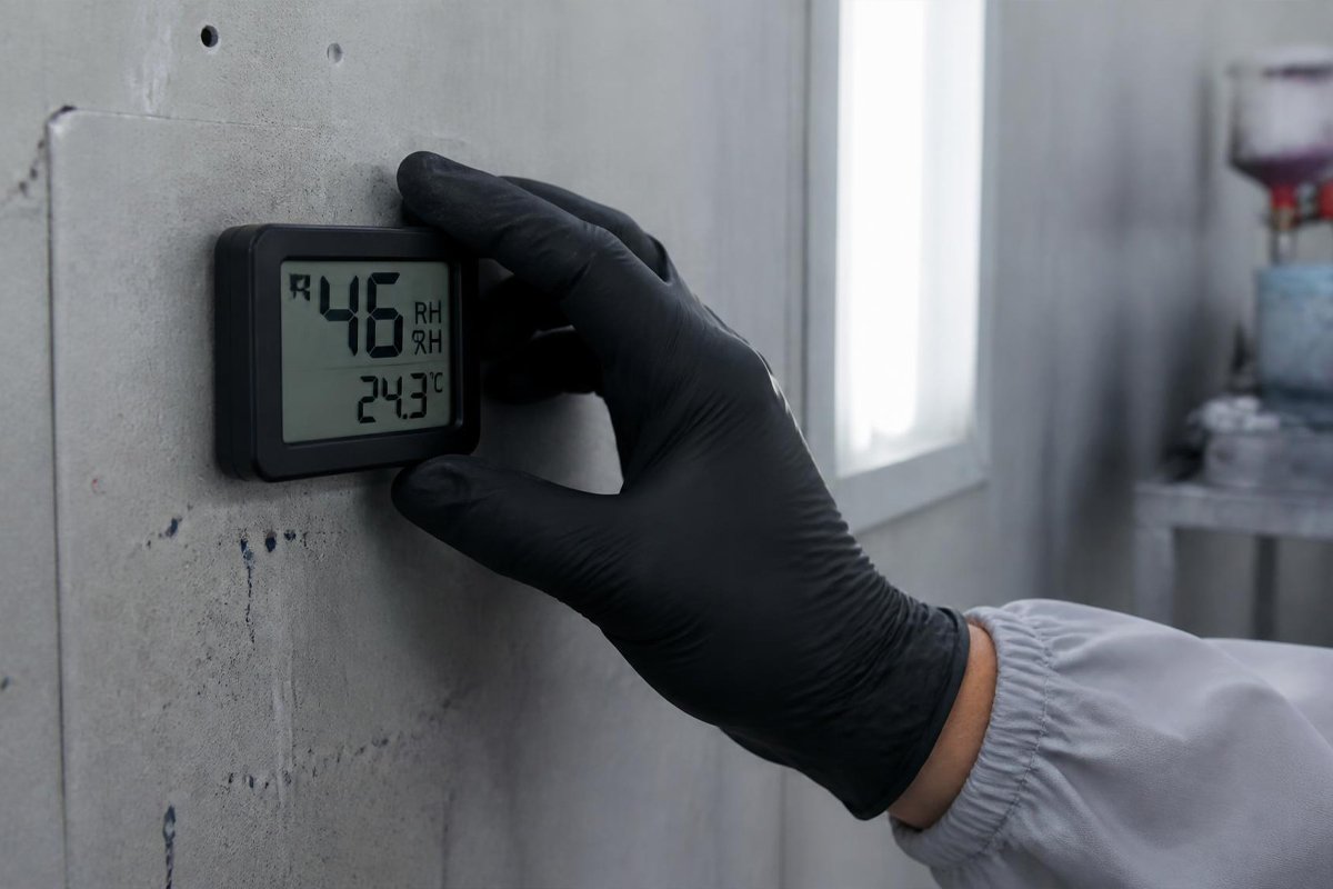 Proven Top Picks (2026) Meta Description: Compare the best respirator masks for spray painting — from disposable N95s to full cartridge respirators — and find the right protection for fumes, overspray, and VOCs. Category